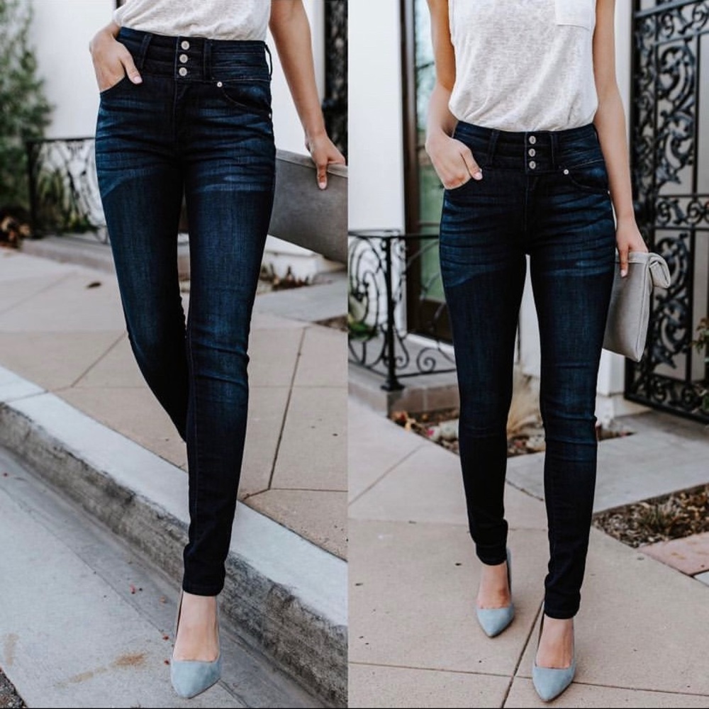 Vici - size 7/27 Dark denim Jeans